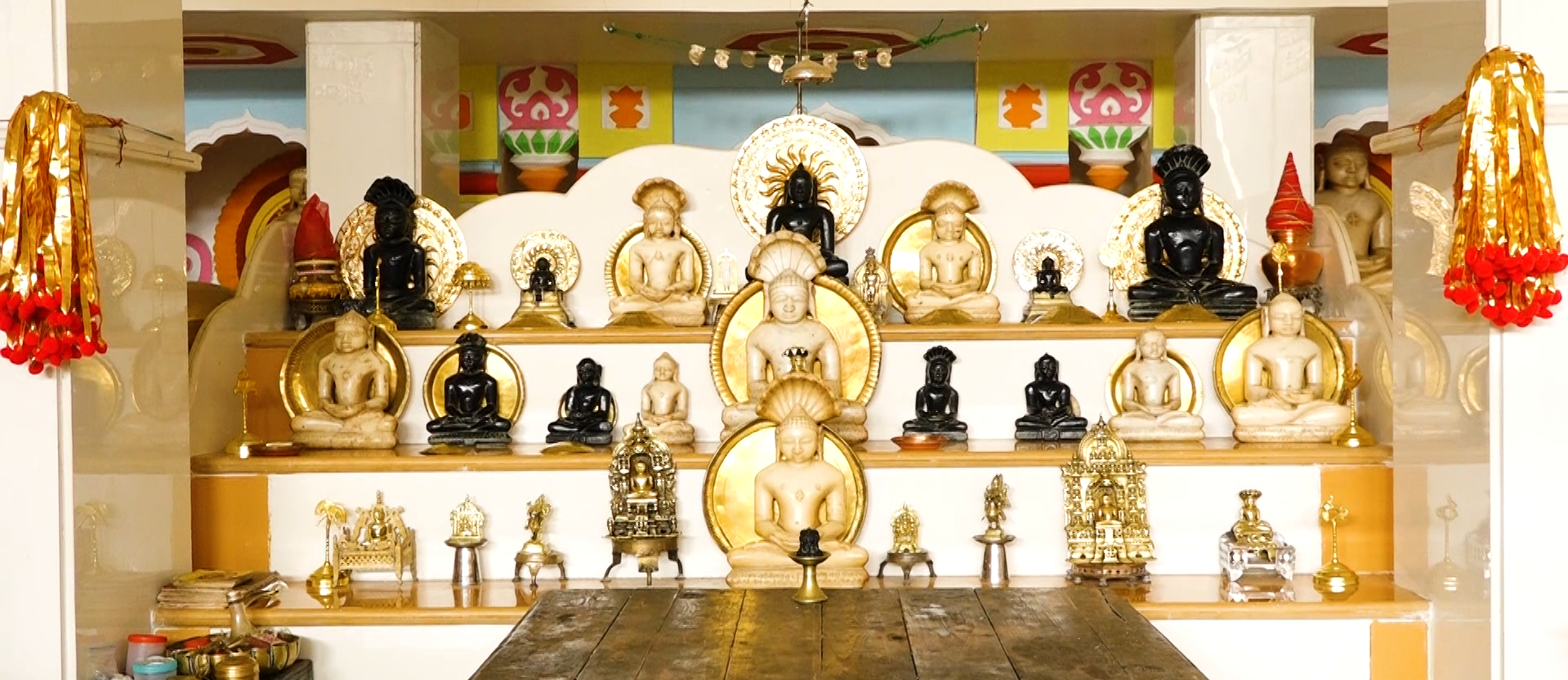 मंदिर प्रतिमा